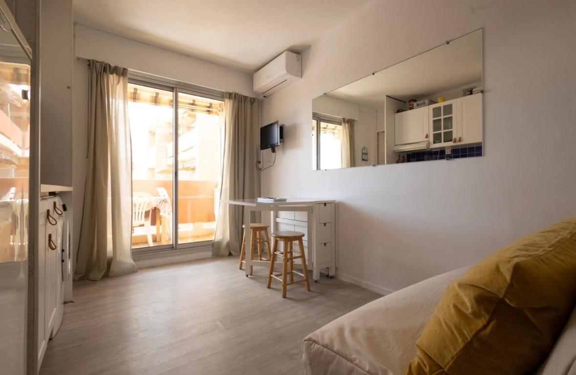 Studio Cabine Les Rives De La Faviere Piscine Et Tennis Les Pieds Dans L'Eau Bormes-les-Mimosas Exterior foto